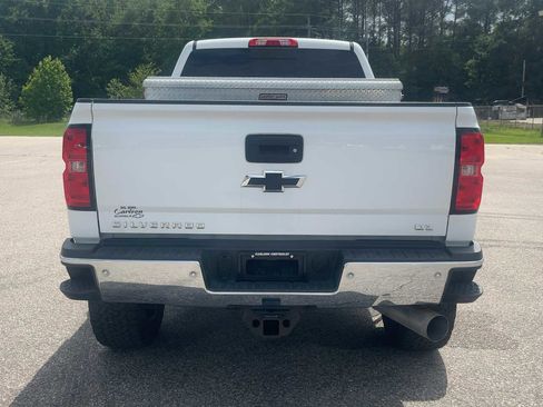 Used 2019 Chevrolet Silverado 2500 LTZ w/ Duramax Plus Package AWD/4WD image 12