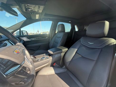 Certified 2024 Cadillac XT5 Premium Luxury image 18