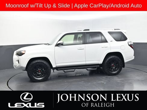 Used 2024 Toyota 4Runner SR5 Premium w/ Moonroof Package AWD/4WD image 2
