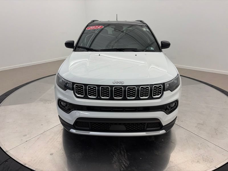 Used 2024 Jeep Compass Limited AWD/4WD image 8