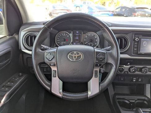 Used 2019 Toyota Tacoma SR5 image 11