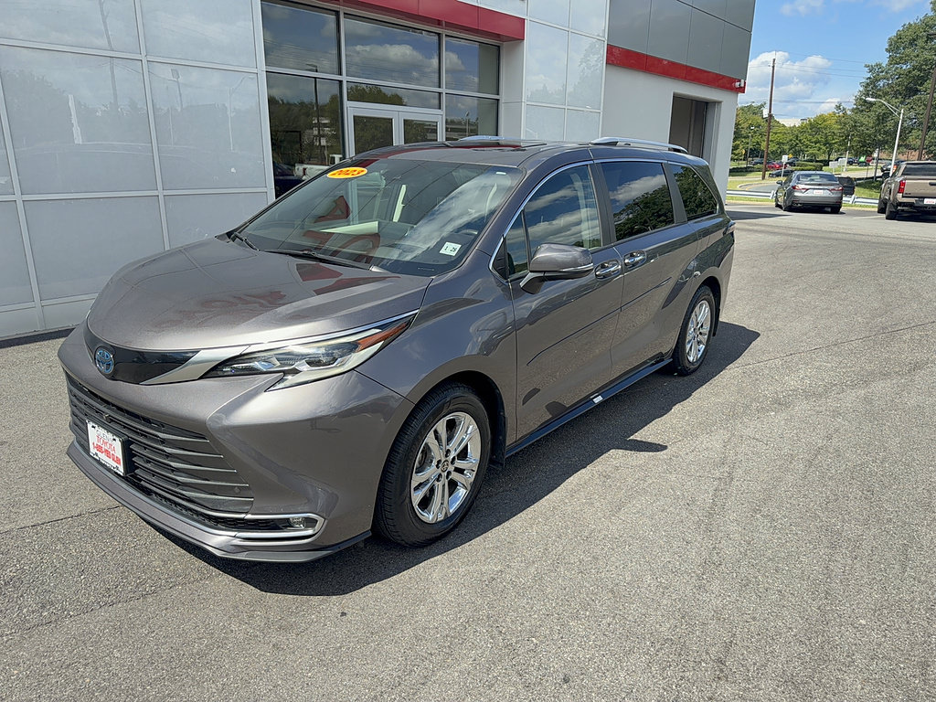 Certified 2023 Toyota Sienna Platinum AWD/4WD image 2