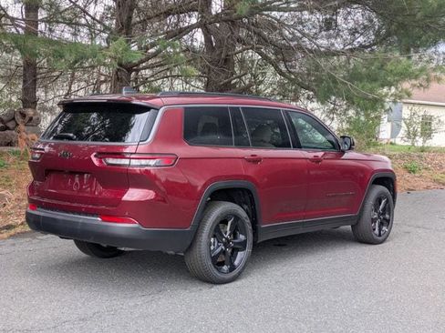 New 2026 Jeep Grand Cherokee L Limited AWD/4WD image 5