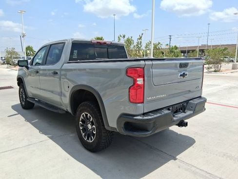 Used 2025 Chevrolet Silverado 1500 ZR2 w/ Technology Package AWD/4WD image 4