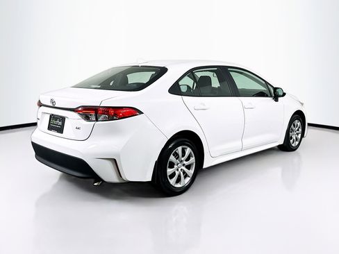 Used 2026 Toyota Corolla LE image 9