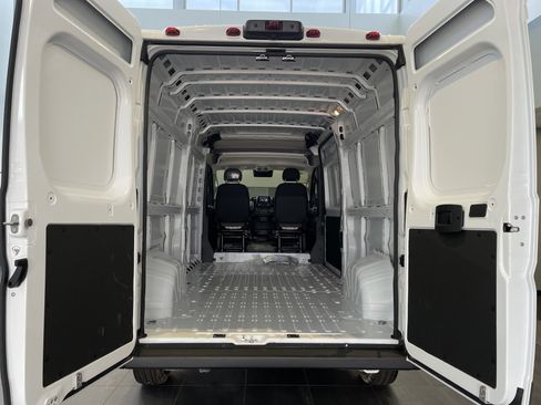Used 2025 RAM ProMaster 2500 image 33