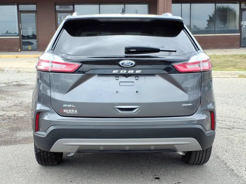 Used 2024 Ford Edge SEL w/ Convenience Package AWD/4WD image 4