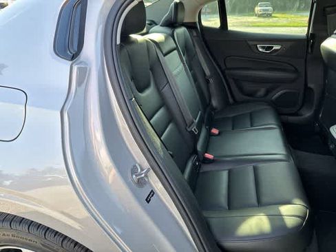 Used 2024 Volvo S60 B5 Core FWD image 19