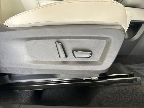 Certified 2025 Nissan Murano SL image 21