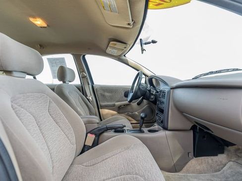 Used 2002 Saturn S-Series SL2 image 20