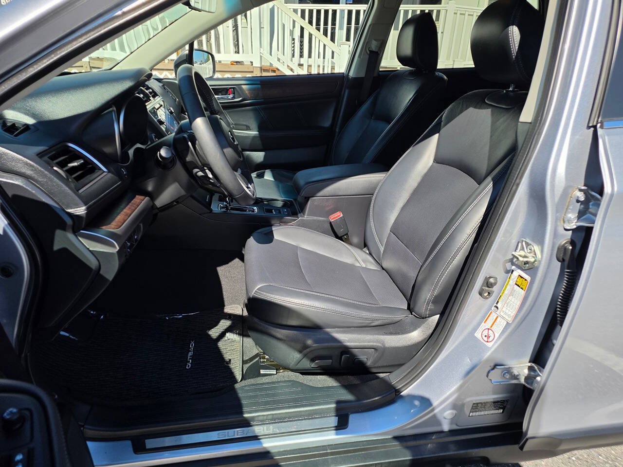 Used 2019 Subaru Outback 2.5i Limited AWD/4WD image 18