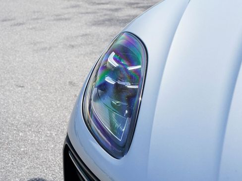 Certified 2026 Porsche Macan image 19