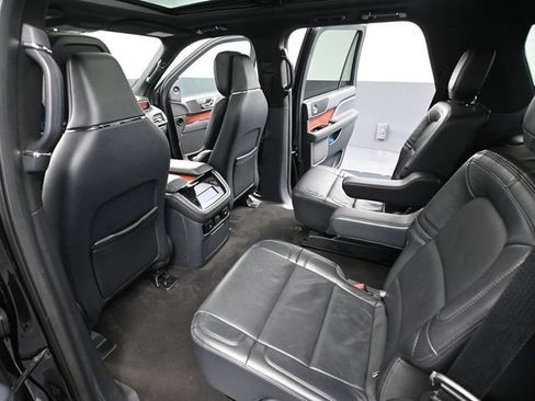 Used 2024 Lincoln Navigator Reserve AWD/4WD image 38