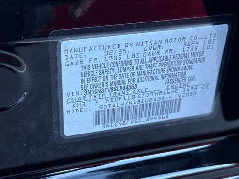 Used 2025 Nissan Versa SR w/ Trunk Package image 33