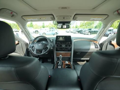 Used 2023 Nissan Armada SL w/ Captain's Chairs Package AWD/4WD image 26