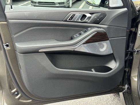 New 2026 BMW X5 M60i w/ Executive Package image 19