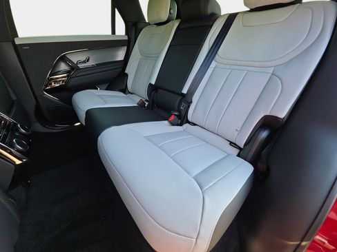 New 2026 Land Rover Range Rover Sport Dynamic SE AWD/4WD image 14