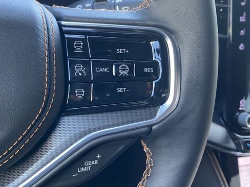 New 2023 Jeep Grand Wagoneer L Series III w/ Quick Order Packagew 28T image 17