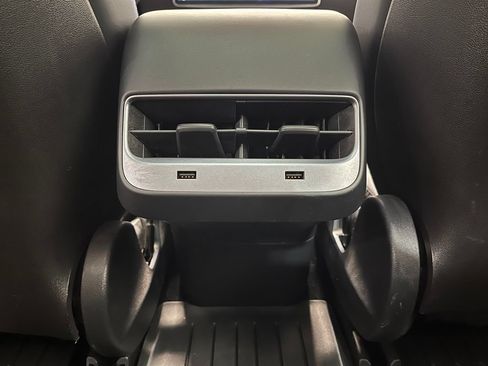 Used 2020 Tesla Model 3 Long Range AWD/4WD image 15