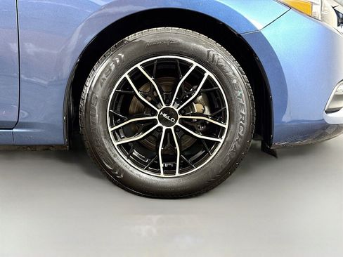 Used 2018 MAZDA MAZDA3 Sport FWD image 37