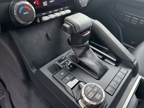 New 2025 Toyota Tacoma TRD Off-Road image 22