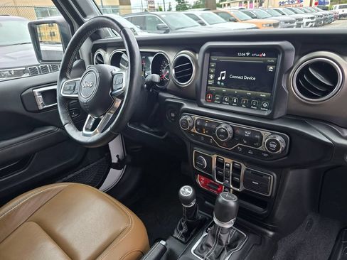 Used 2020 Jeep Gladiator Rubicon AWD/4WD image 11