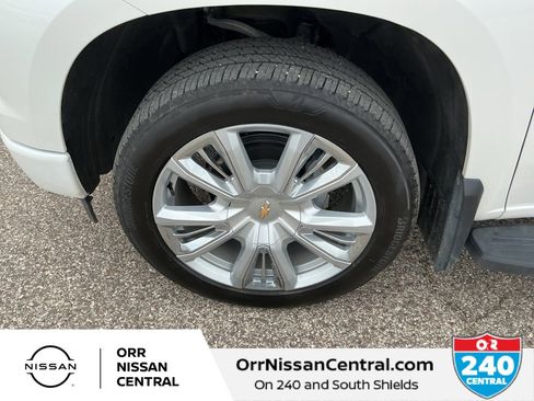 Used 2024 Chevrolet Silverado 1500 High Country w/ High Country Premium Package image 9