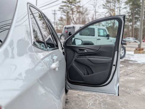 Used 2018 Chevrolet Equinox LT image 41