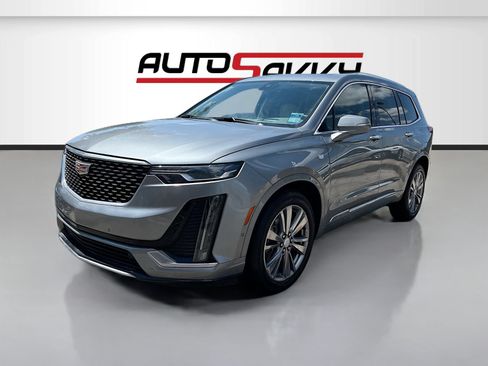 Used 2024 Cadillac XT6 Premium Luxury FWD image 3