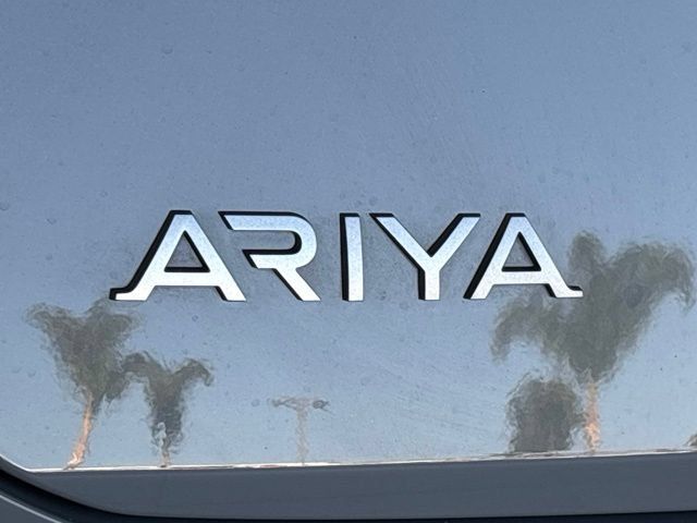Used 2024 Nissan Ariya AWD image 12