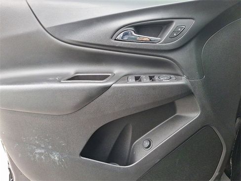 Used 2020 Chevrolet Equinox LT image 22