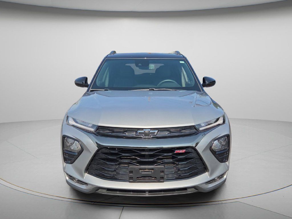 Used 2023 Chevrolet TrailBlazer RS w/ Convenience Package FWD image 4