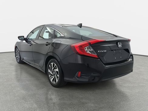 Used 2018 Honda Civic EX image 7