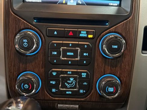 Used 2014 Ford F150 Lariat w/ Equipment Group 502A Luxury image 28