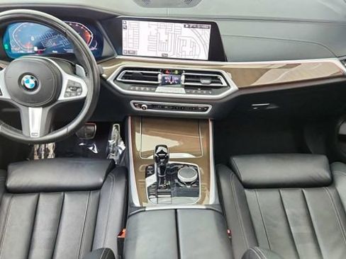 Used 2022 BMW X5 sDrive40i w/ M Sport Package image 89