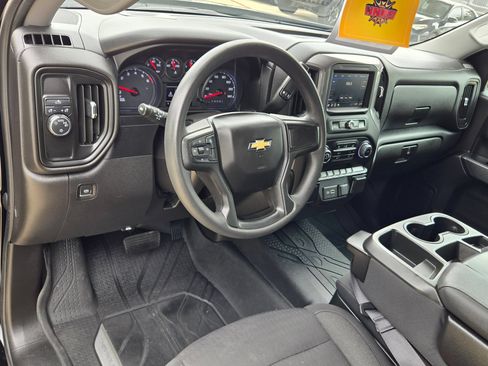 Used 2022 Chevrolet Silverado 1500 Custom RWD image 10