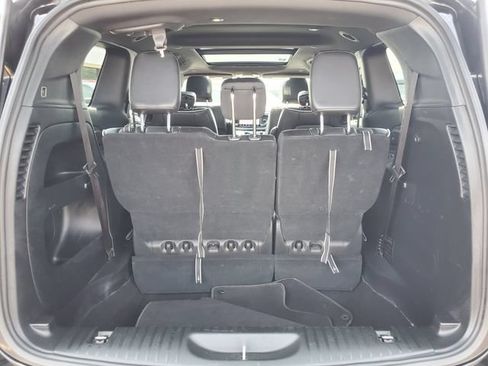 Used 2025 Chrysler Pacifica Limited FWD image 11