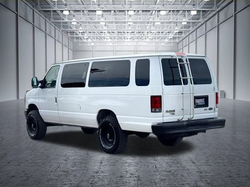 Used 2014 Ford E-350 and Econoline 350 XLT RWD image 10