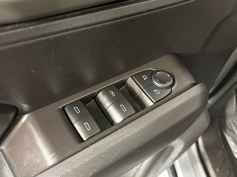 Used 2023 Chevrolet Colorado Trail Boss w/ Technology Package AWD/4WD image 18