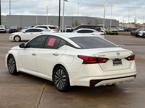 Certified 2024 Nissan Altima 2.5 SV image 6