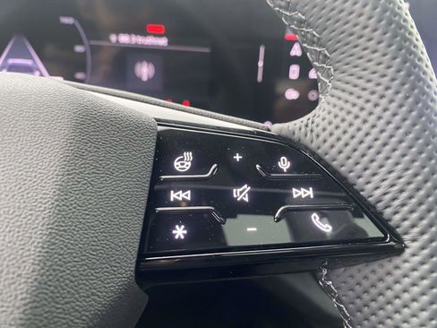 New 2025 Audi SQ5 Premium Plus image 21