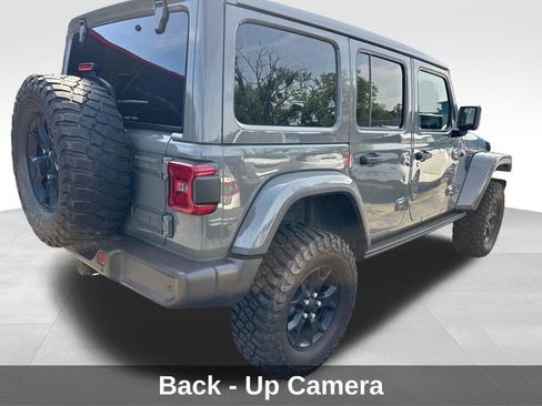 Used 2019 Jeep Wrangler Unlimited Sahara w/ Quick Order Package 24M Moab AWD/4WD image 6