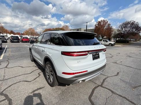 New 2026 Lincoln Corsair Premiere image 5
