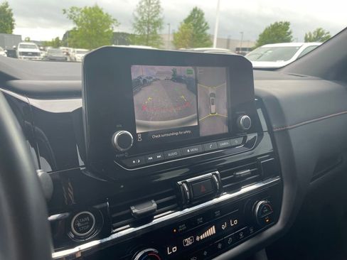 Used 2024 Nissan Pathfinder Rock Creek image 16