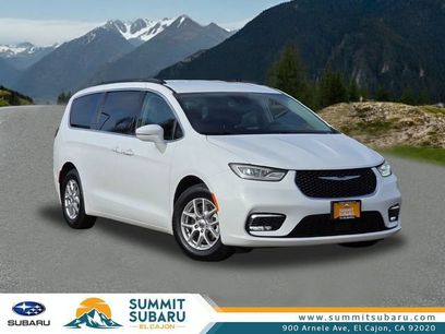 Used 2022 Chrysler Pacifica Touring-L