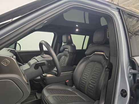 Used 2024 Rivian R1S Adventure AWD/4WD image 20