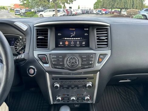 Used 2020 Nissan Pathfinder SL AWD/4WD image 31