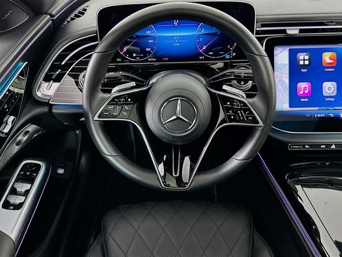 Used 2024 Mercedes-Benz E 350 4MATIC Sedan image 19