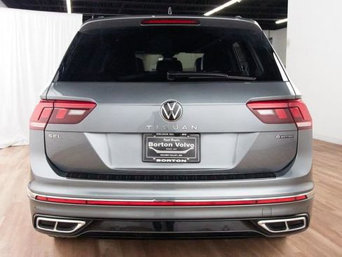 Used 2024 Volkswagen Tiguan SEL R-Line w/ MDO Package, Two-Row AWD/4WD image 4