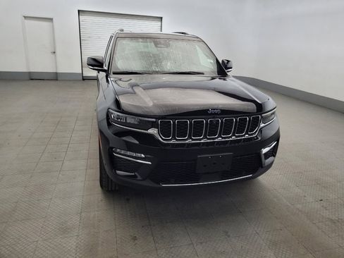 Used 2022 Jeep Grand Cherokee Limited 4xe w/ Luxury Tech Group II AWD/4WD image 14